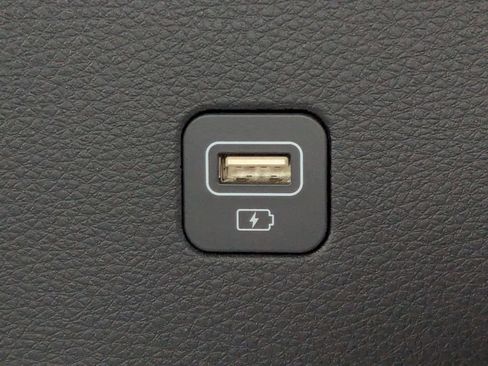 Used 2022 Kia Carnival SX FWD image 17