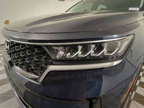 Used 2023 Kia Sorento EX image 45