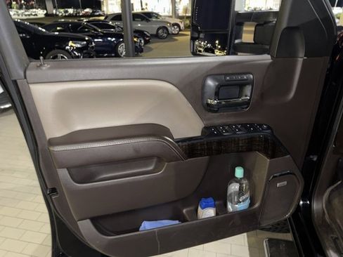 Used 2015 GMC Sierra 2500 Denali w/ Duramax Plus Package image 10