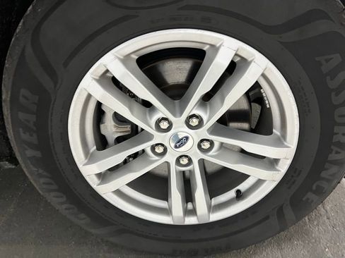 Used 2023 Ford Explorer XLT w/ Equipment Group 202A image 38