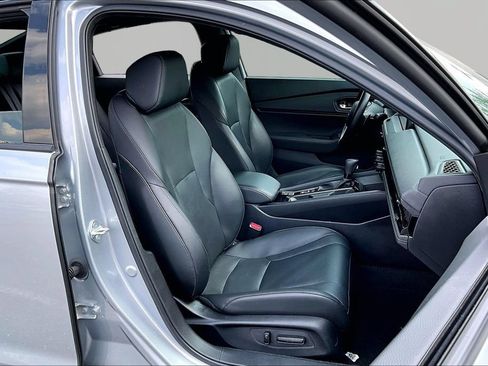 Used 2025 Honda Accord Sport image 21