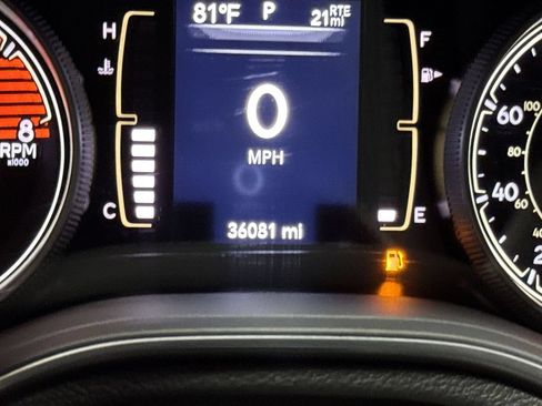 Used 2022 Jeep Cherokee Latitude AWD/4WD image 13