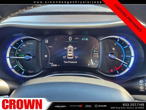 Certified 2024 Chrysler Pacifica Select image 32