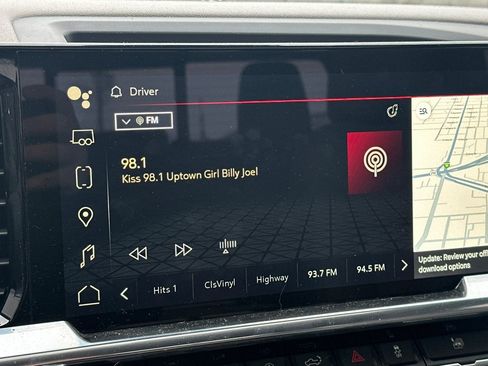 Used 2025 GMC Sierra 1500 SLT w/ SLT Premium Plus Package image 25