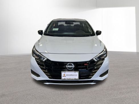 New 2025 Nissan Versa SR w/ Trunk Package image 30