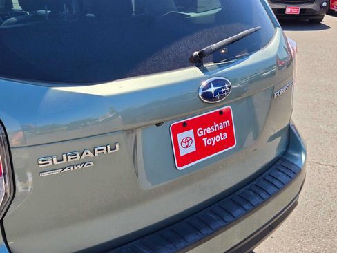 Used 2018 Subaru Forester 2.5i Touring w/ Popular Package #3B AWD/4WD image 17