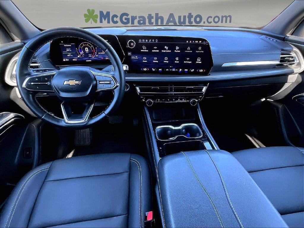 Used 2025 Chevrolet Traverse LT AWD/4WD image 9