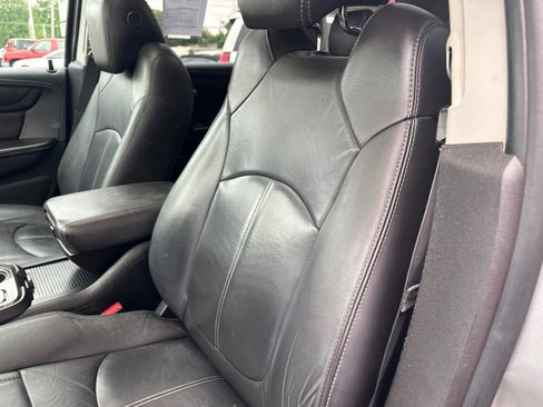 Used 2017 GMC Acadia Limited SLT FWD image 22