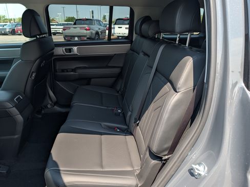 Used 2026 Hyundai Santa Fe SEL AWD/4WD image 12
