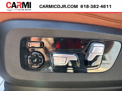 Used 2021 BMW X7 M50i AWD/4WD image 11