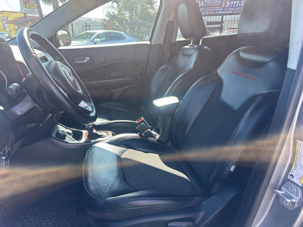 Used 2019 Jeep Compass Trailhawk AWD/4WD image 6