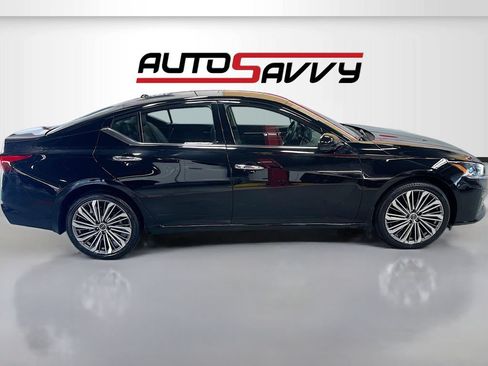 Used 2024 Nissan Altima 2.5 SL AWD/4WD image 8