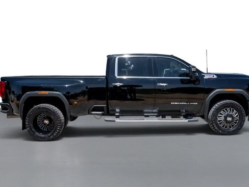 Used 2023 GMC Sierra 3500 Denali w/ Denali Ultimate Package AWD/4WD image 6