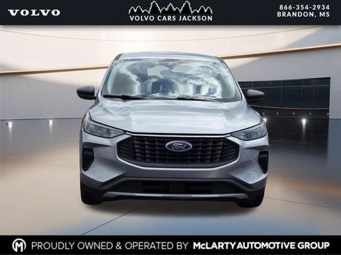 Used 2023 Ford Escape Active FWD image 2