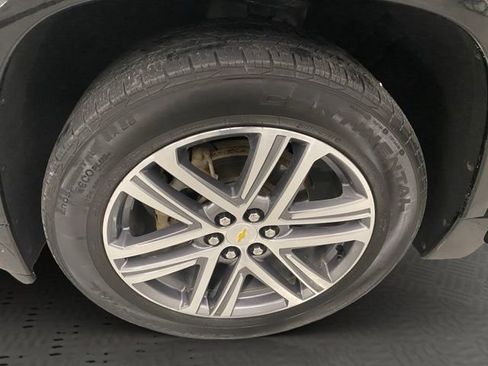 Used 2024 Chevrolet Traverse High Country AWD/4WD image 31