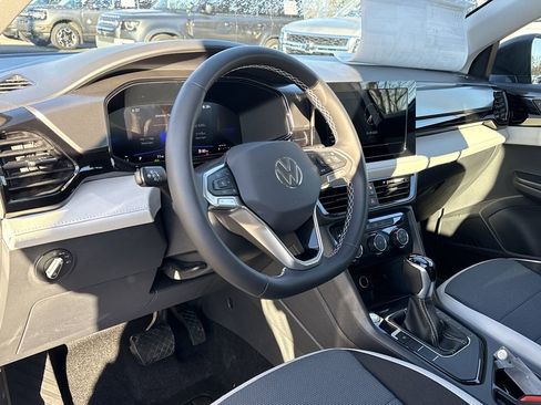New 2026 Volkswagen Taos S image 10
