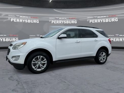 Used 2017 Chevrolet Equinox LT w/ Convenience Package FWD image 4