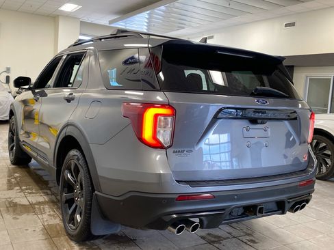 Certified 2022 Ford Explorer ST w/ Equipment Group 401A image 5