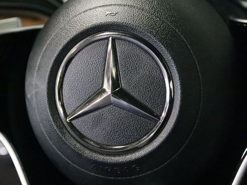Used 2025 Mercedes-Benz GLE 350 4MATIC w/ Winter Package image 47