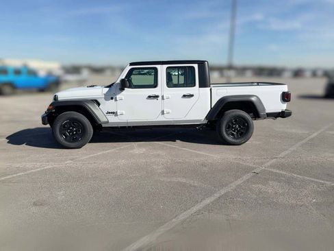 New 2026 Jeep Gladiator Sport image 6