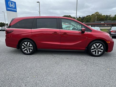 New 2026 Honda Odyssey EX-L image 3