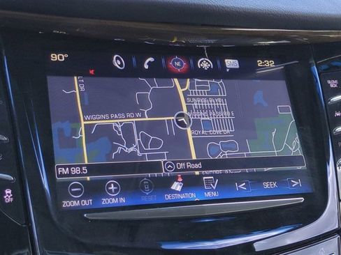 Used 2019 Cadillac Escalade ESV Premium Luxury image 21