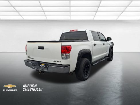 Used 2010 Toyota Tundra 4x4 CrewMax image 3