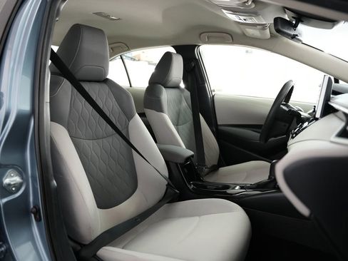 Used 2020 Toyota Corolla LE image 47