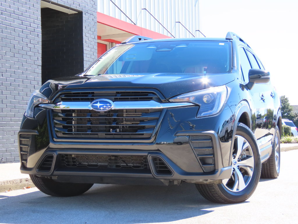 Used 2023 Subaru Ascent Premium AWD/4WD image 8