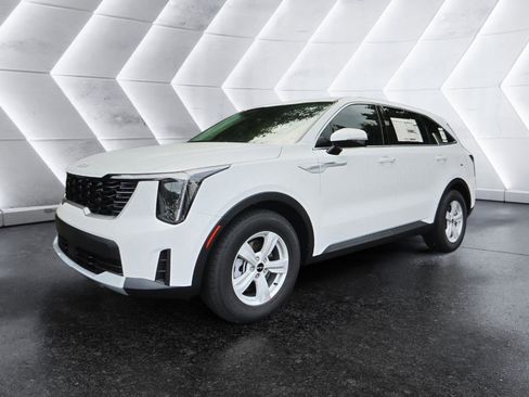 New 2025 Kia Sorento LX FWD image 1