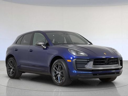 Used 2023 Porsche Macan Turbo AWD/4WD image 10
