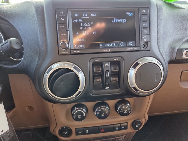 Certified 2018 Jeep Wrangler Unlimited Rubicon w/ Connectivity Group AWD/4WD image 22