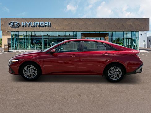 New 2025 Hyundai Elantra Blue image 3