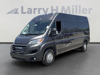 New 2025 RAM ProMaster 2500 w/ Convenience Group