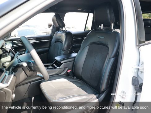 Used 2022 Jeep Grand Cherokee Trailhawk w/ Advanced Protech Group II image 11