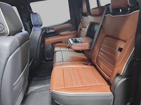 Used 2023 GMC Sierra 1500 Denali Ultimate image 17