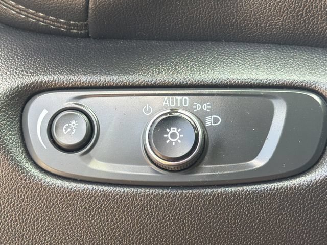 Used 2020 Chevrolet Blazer LT FWD image 24