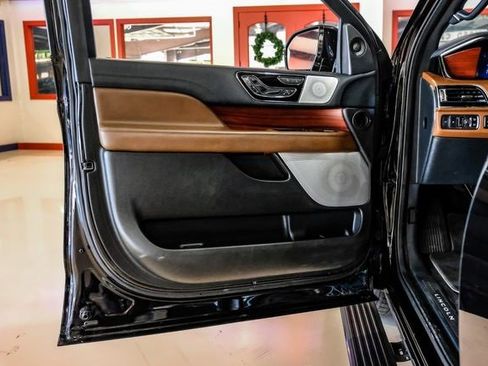 Used 2022 Lincoln Navigator L Reserve image 46