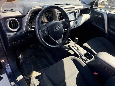Used 2018 Toyota RAV4 XLE FWD image 24