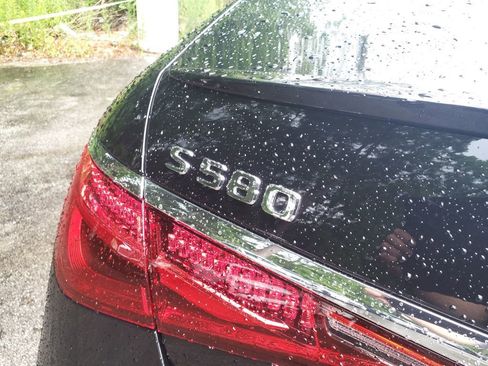Certified 2024 Mercedes-Benz S 580 4MATIC Sedan image 15