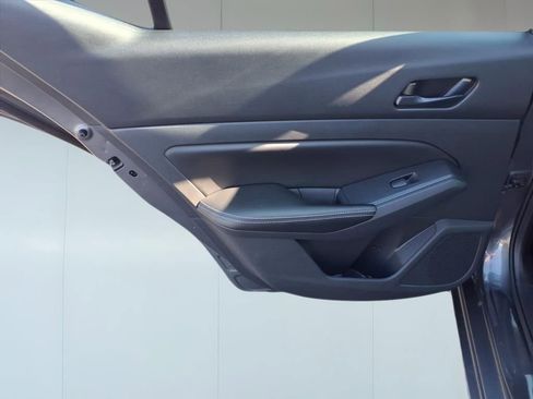 Used 2024 Nissan Altima 2.5 SV image 24