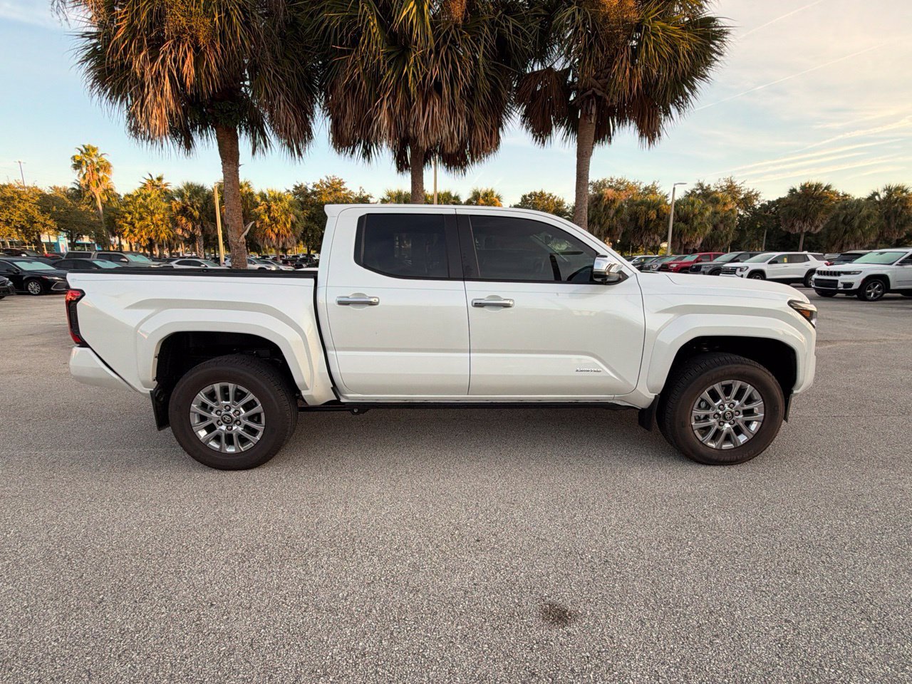 Used 2026 Toyota Tacoma Limited AWD/4WD image 4