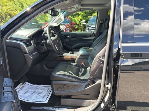 Used 2016 Chevrolet Tahoe LT w/ Luxury Package AWD/4WD image 9