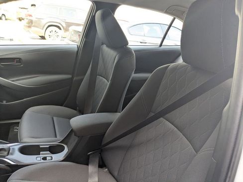 Used 2025 Toyota Corolla LE image 20