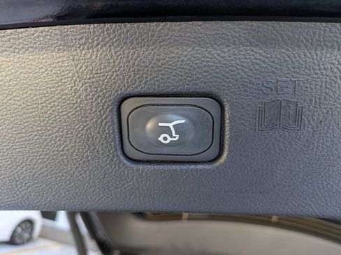 Certified 2024 Ford Edge Titanium image 20