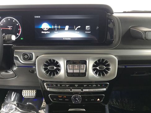 Used 2024 Mercedes-Benz G 550 image 16