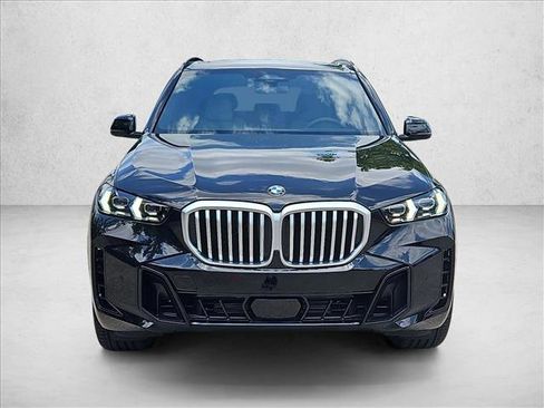 Used 2026 BMW X5 xDrive40i w/ M Sport Package AWD/4WD image 2