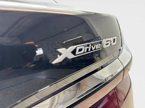 Used 2023 BMW i7 xDrive60 AWD/4WD image 24