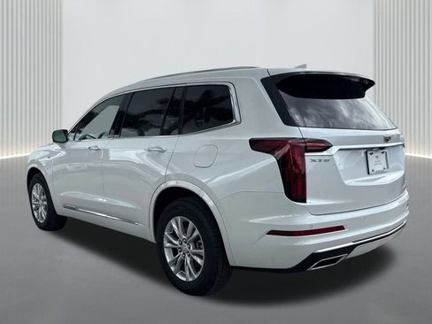 Used 2025 Cadillac XT6 Luxury image 7