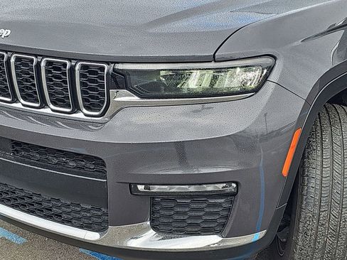 Used 2022 Jeep Grand Cherokee L Limited image 36